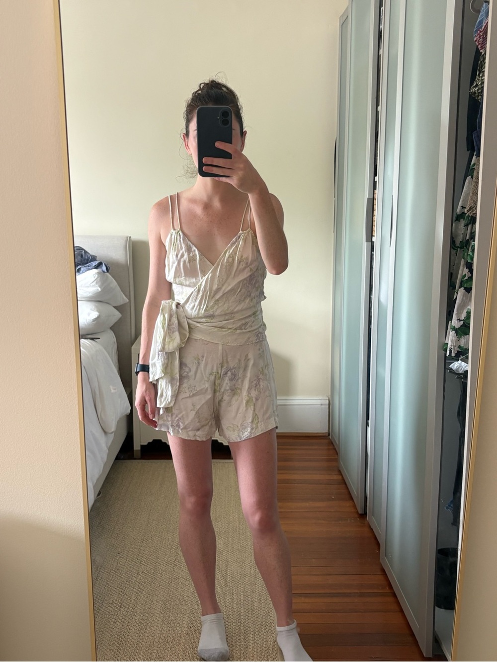 L'Academie Cream Floral Wrap Set with Side Tie
